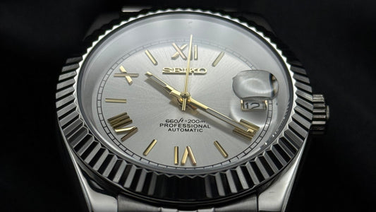 DayJust - Gold Roman